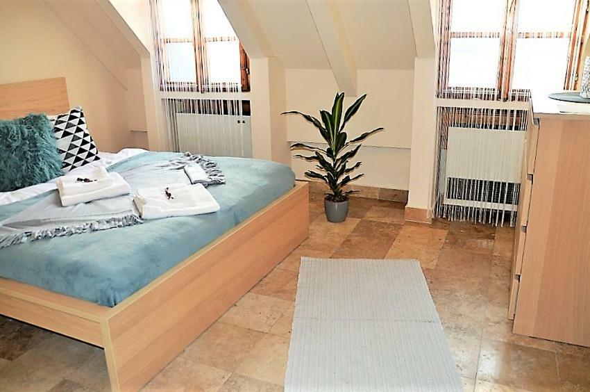 Downtown Apartments Superior Gyor Bagian luar foto
