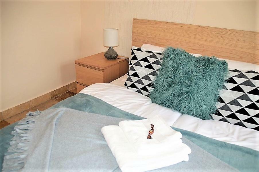 Downtown Apartments Superior Gyor Bagian luar foto